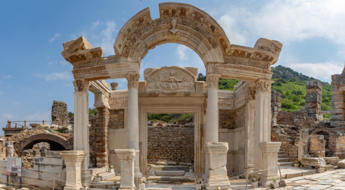 Ephesus high GlobalLink Suisse Cradle of the Holy Lands: Turkey & Greece 16-Day Tour