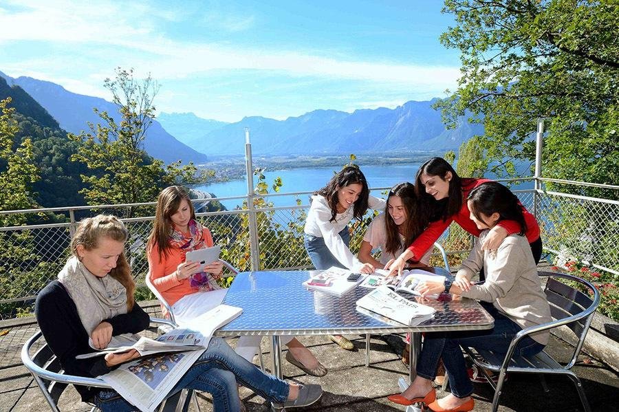 international students in Switzerland